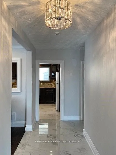 3 bed, $3,000 — Photo 2