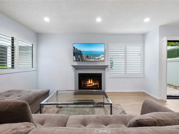 27114 Hidaway Ave Unit 3, Santa Clarita, CA 91351