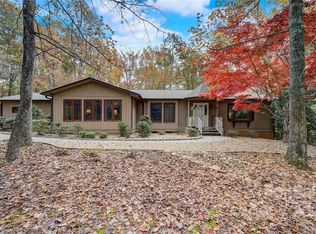 423 Mountain View Dr, Columbus, NC 28722