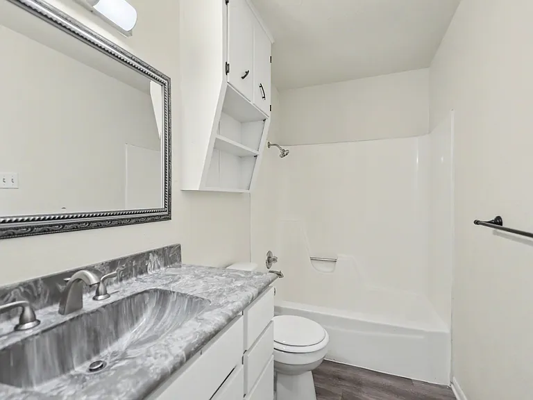 2902 Lawndale St — Photo 15