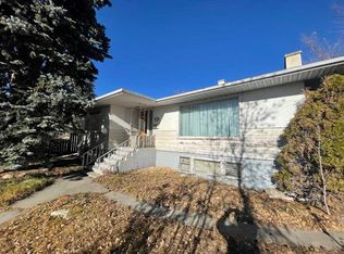 2424 S 17th Ave SW, Calgary, AB T2T0G5