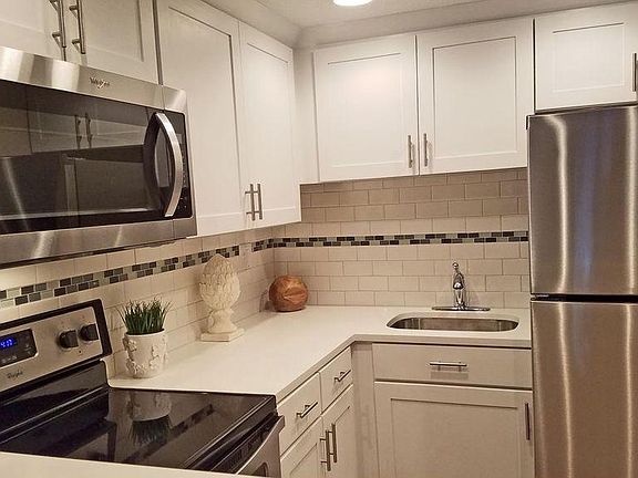 2nd image of 655 N Pearl St APT 305