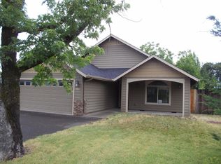 3491 Delta Waters Rd, Medford, OR 97504