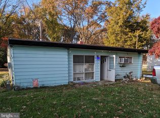 8183 Forest Glen Dr, Pasadena, MD
