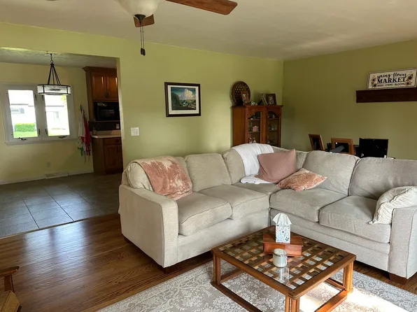 (undisclosed Address), Gibson City, IL 60936