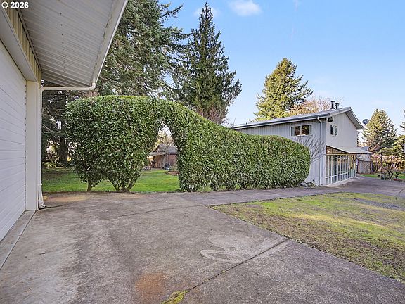 5th image of 42970 SE Music Camp Rd