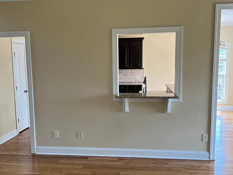109 Fieldcrest Cir — Photo 32