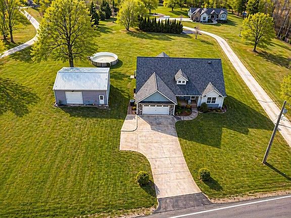 3rd image of 1525 Ballenger Rd