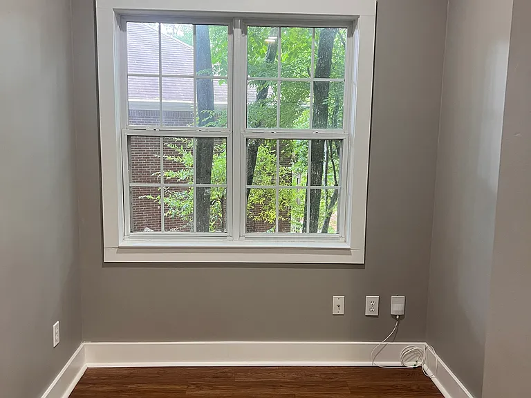 1914 Hillbrook Cir — Photo 10