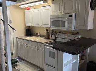 30 Chandler Sq #17, Pt Jefferson, NY 11777