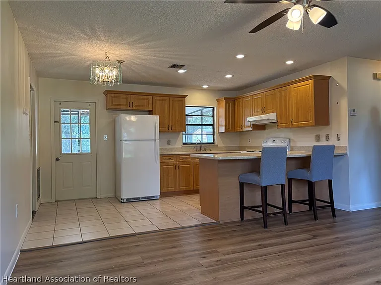 119 Washington Blvd — Photo 4