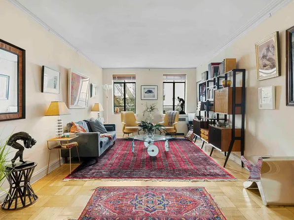 255 West 23rd Street image 1 of 13