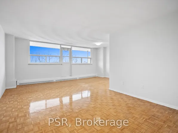 105 Rowena Dr, Toronto, ON