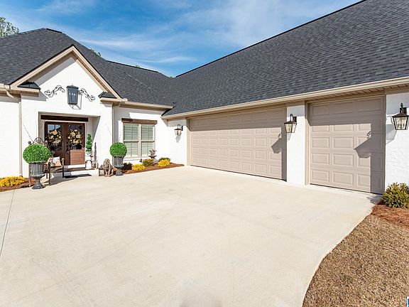 4th image of 11134 Dooley Cir