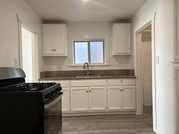 5th image of 720 N Guadalupe Ave APT 4