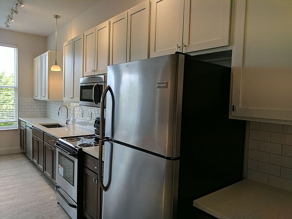 5th image of 1295 Chesapeake Ave #304CH