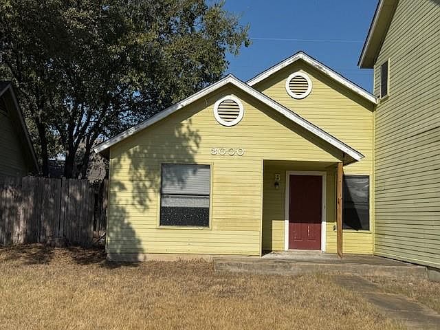1st image of 3000 Jadewood Ct APT B