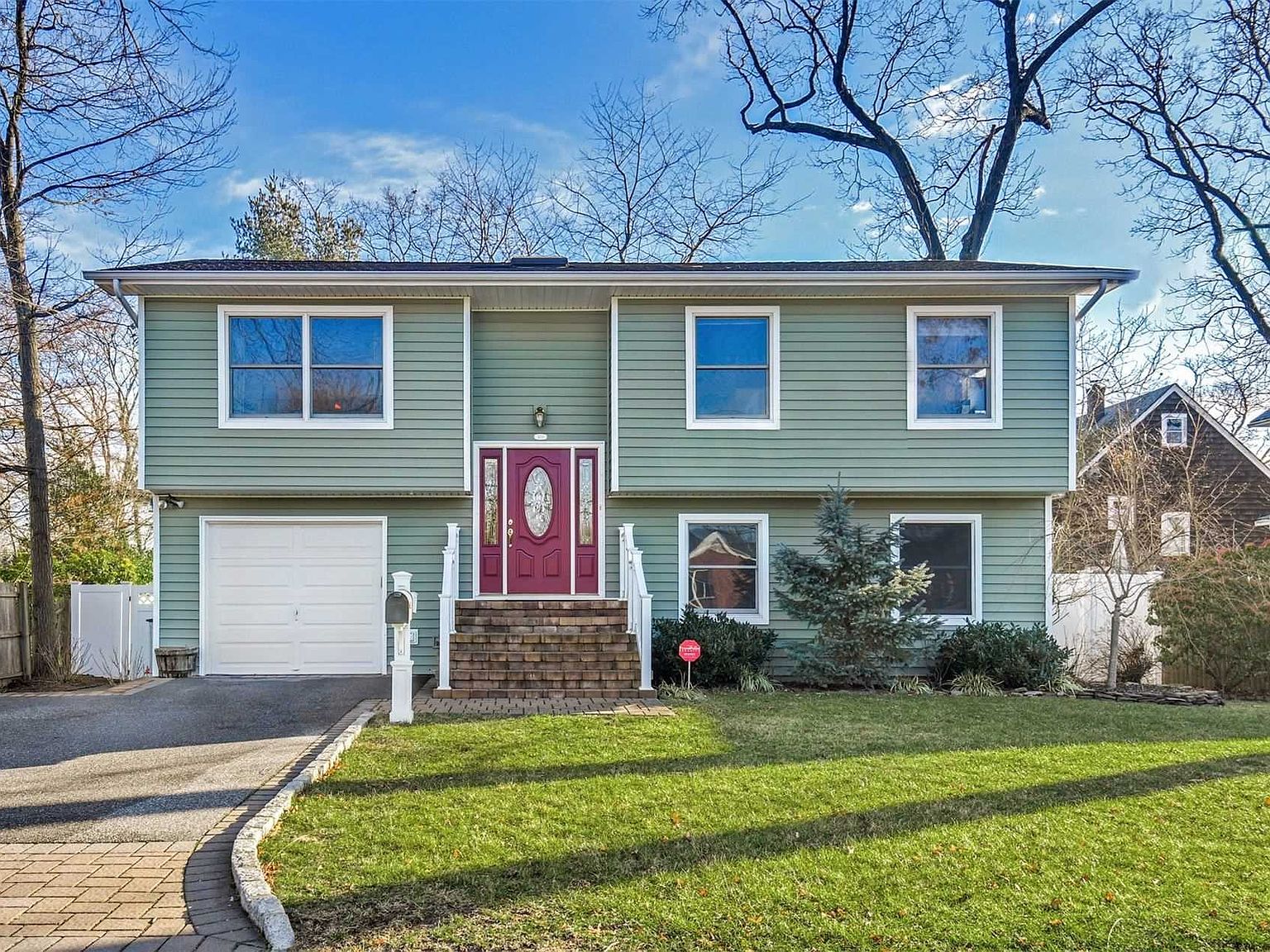 300 4th St, East Northport, NY 11731 Zillow