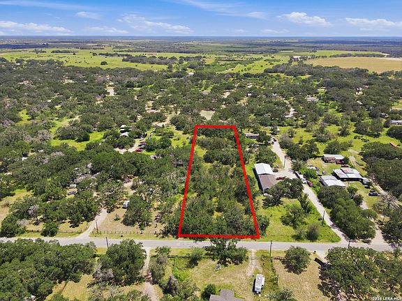 3rd image of 1291 Camelot Ln LOT 64