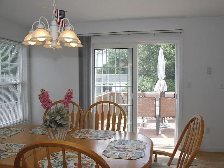16 E Atlantic Ave — Photo 5