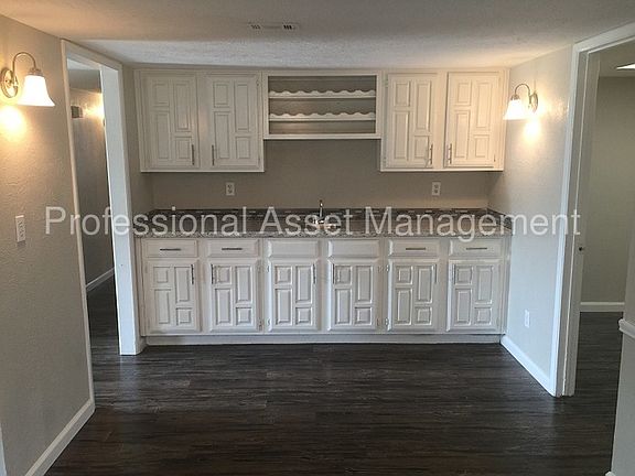 5th image of 462 McKinley St