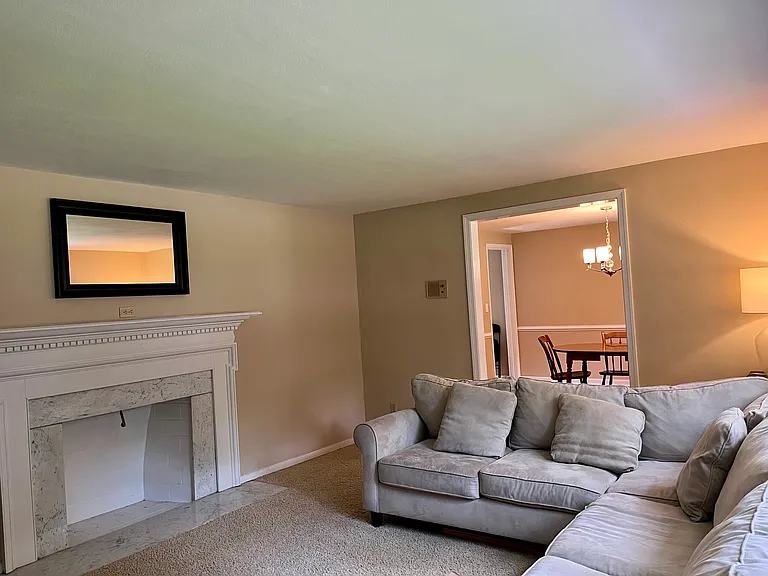 4625 Hoylake Dr — Photo 5