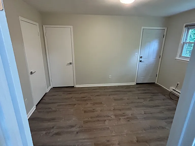 Hudson Valley Apartments — Photo 18