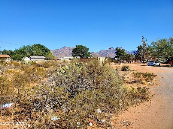 3rd image of 9422 El Centro Blvd