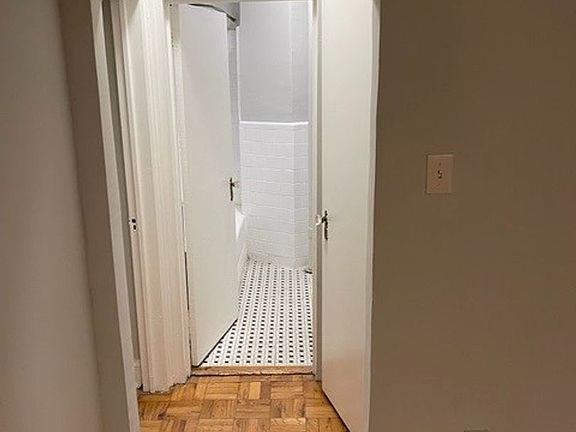 2nd image of 1916 R St NW #804