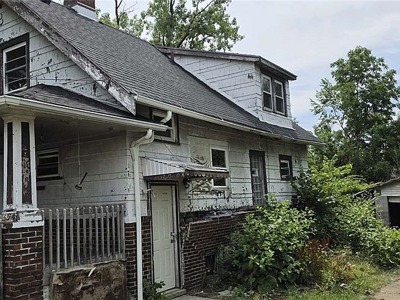 3rd image of 16516 Lipton Ave