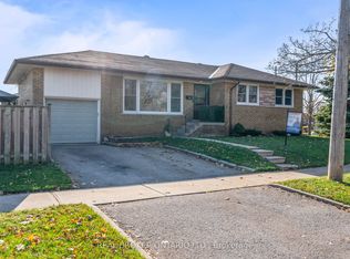 32 Kim Ct, Toronto, ON M1K 3R6