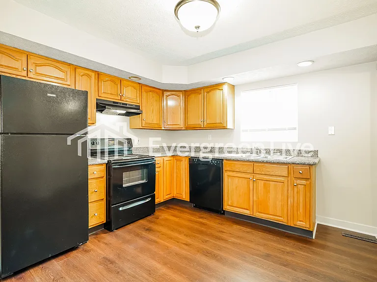 1618 Dundee Ct — Photo 7