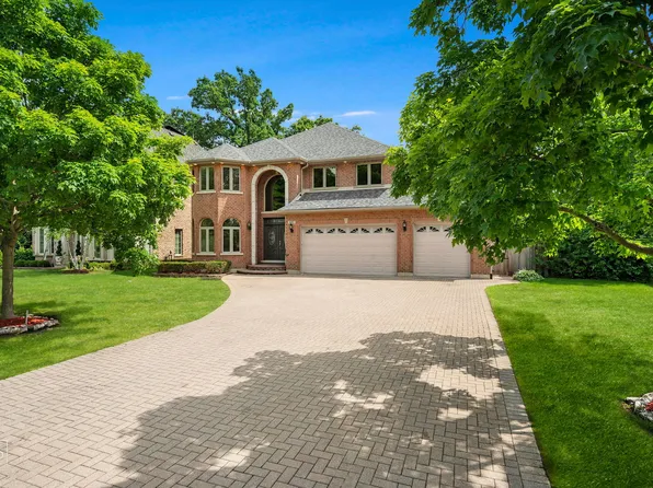 1017 E Red Oak St, Addison, IL 60101