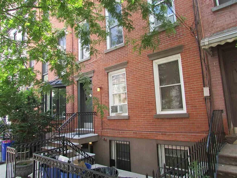1201 Bloomfield St #4
