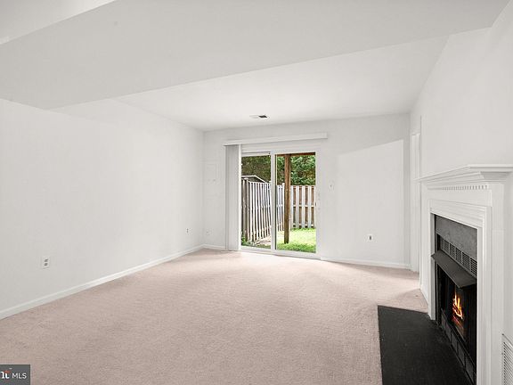 5th image of 7369 Rhondda Dr