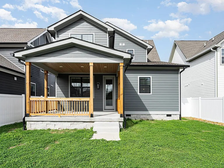 712 Caraway Ln — Photo 15