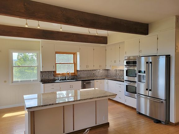 3rd image of 374 Whispering Pines Rd