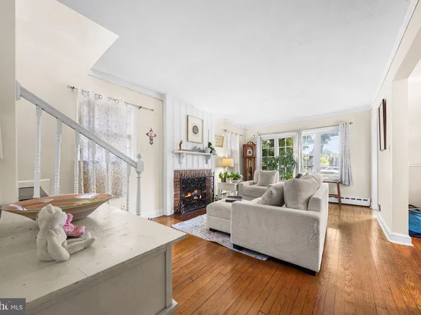 3444 Rock Spring Ave, Falls Church, VA 22041