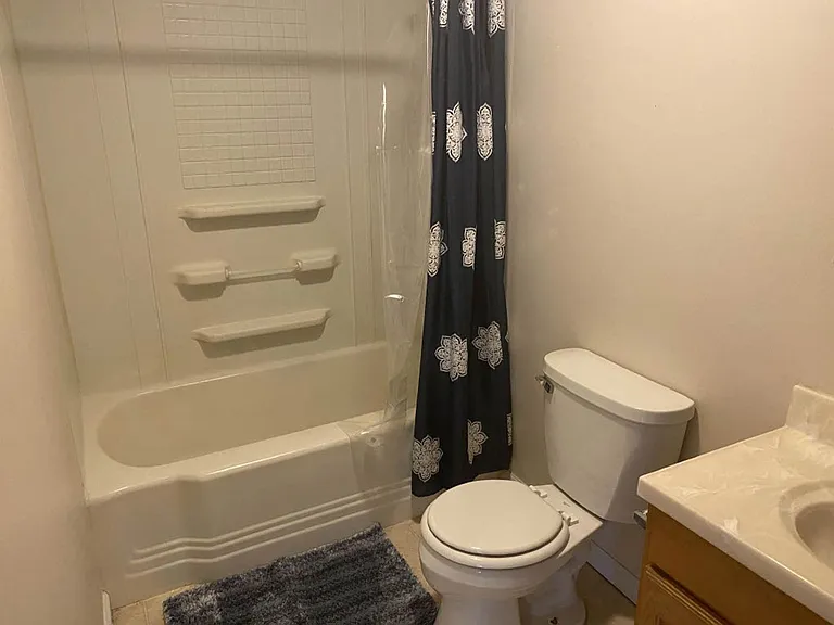 1412 N Champaign St — Photo 32