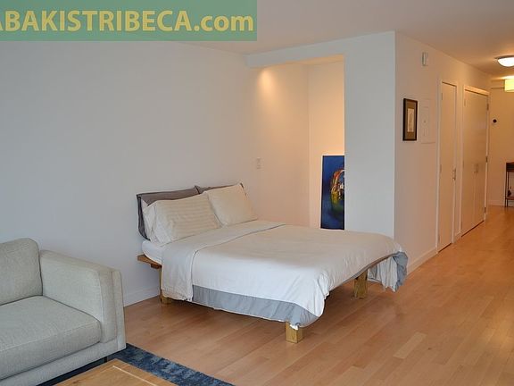 3rd image of 303 Greenwich St #3C