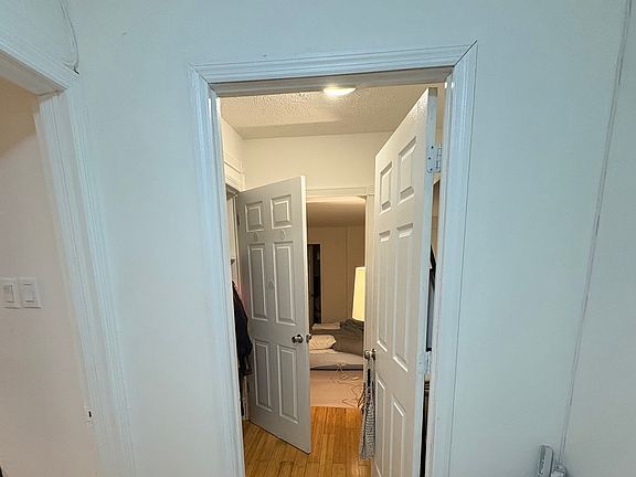 5th image of 15 Melrose St #1