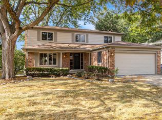 7371 Kingsbridge Rd, Canton, MI 48187