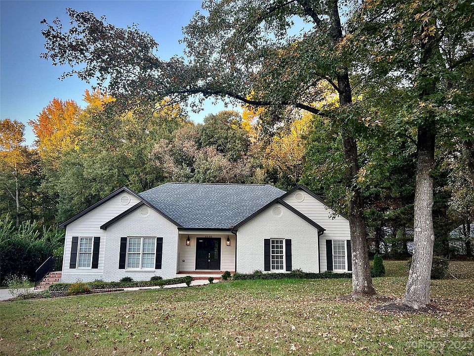 1st image of 6200 Phyliss Ln