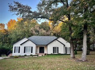 6200 Phyliss Ln, Mint Hill, NC 28227