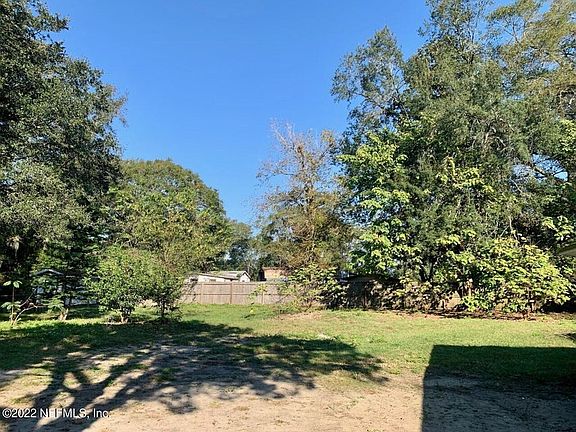 2nd image of 8931 India Ave