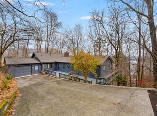 217 Deer Ln, Smithville, TN 37166
