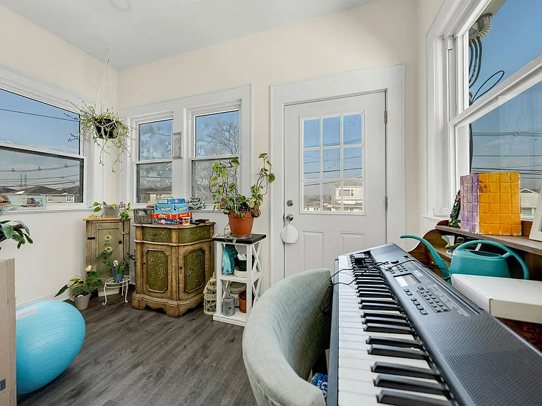632 Chase Ave #2 — Photo 12