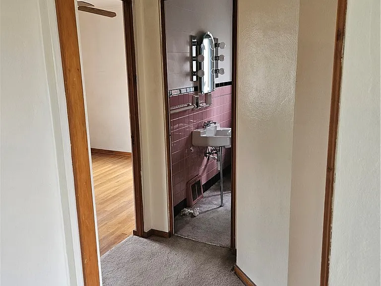 706 Upston St #FRONT — Photo 30