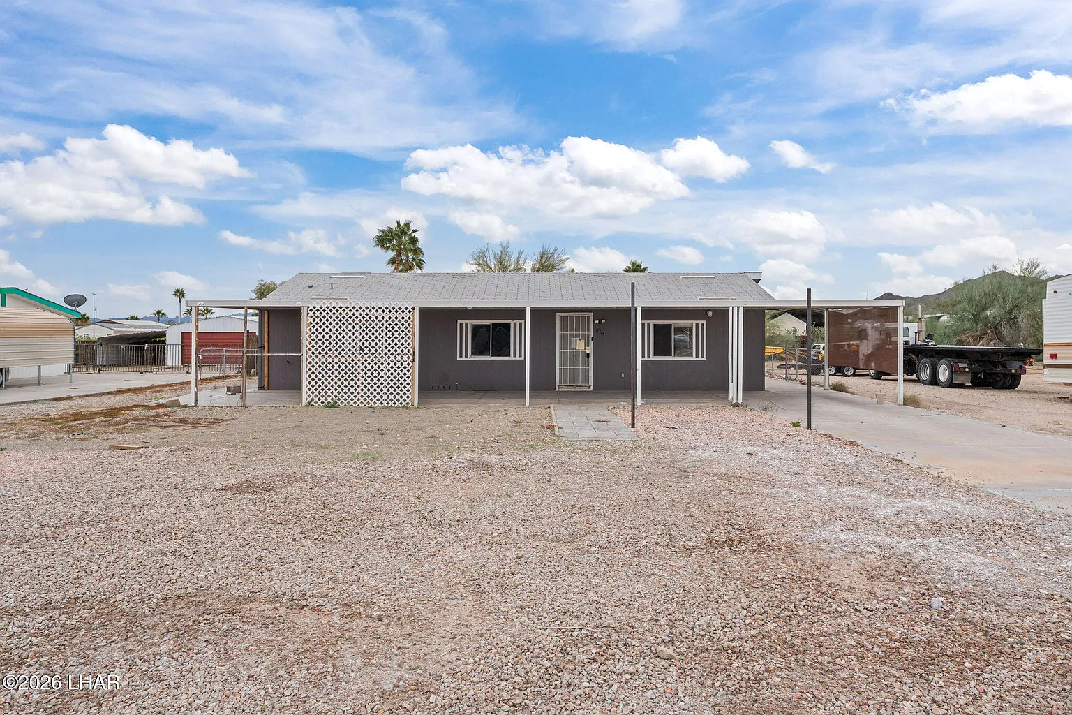 865 W Mountain View Ln, Quartzsite AZ - Owner Finance Home