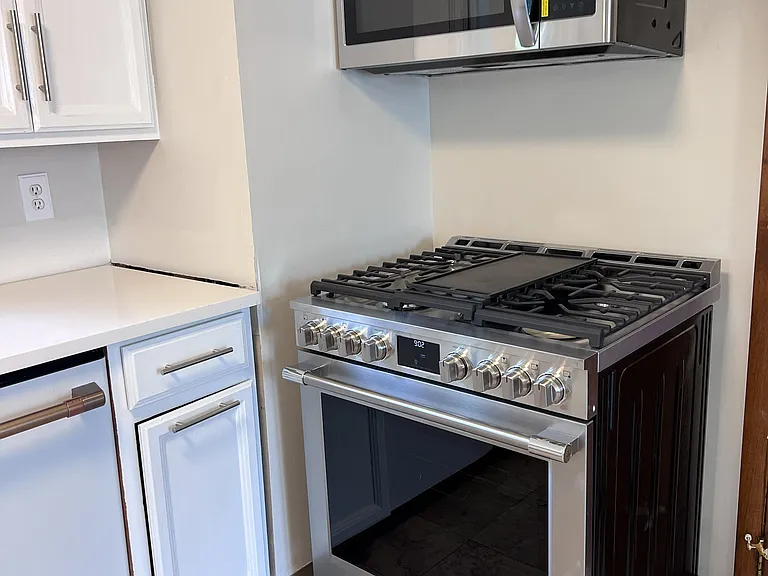 New stove and microwave